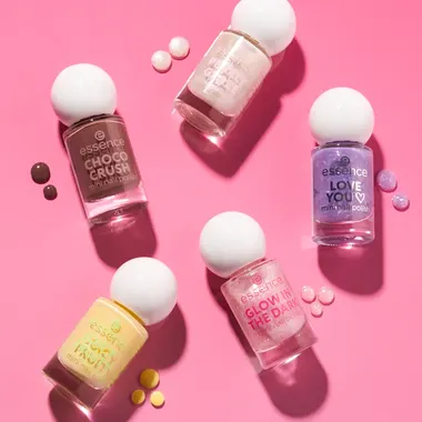 essence MAGIC MAGNETIC mini nail polish